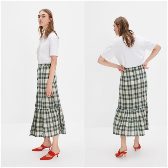[LAST]NWT Zara Size S Plaid Midi Ruffled Front Buttons Skirt - Picture 5 of 5